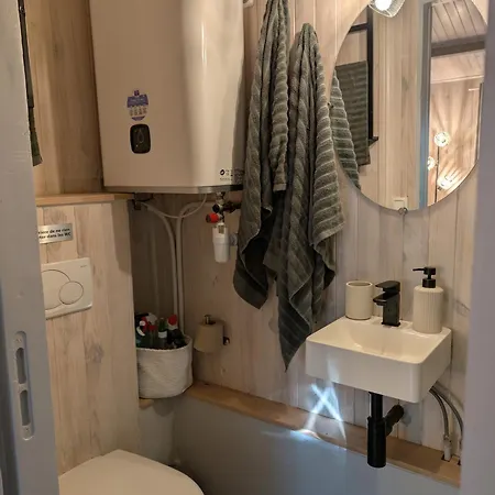 Le Bleu - Jacuzzi Apartment